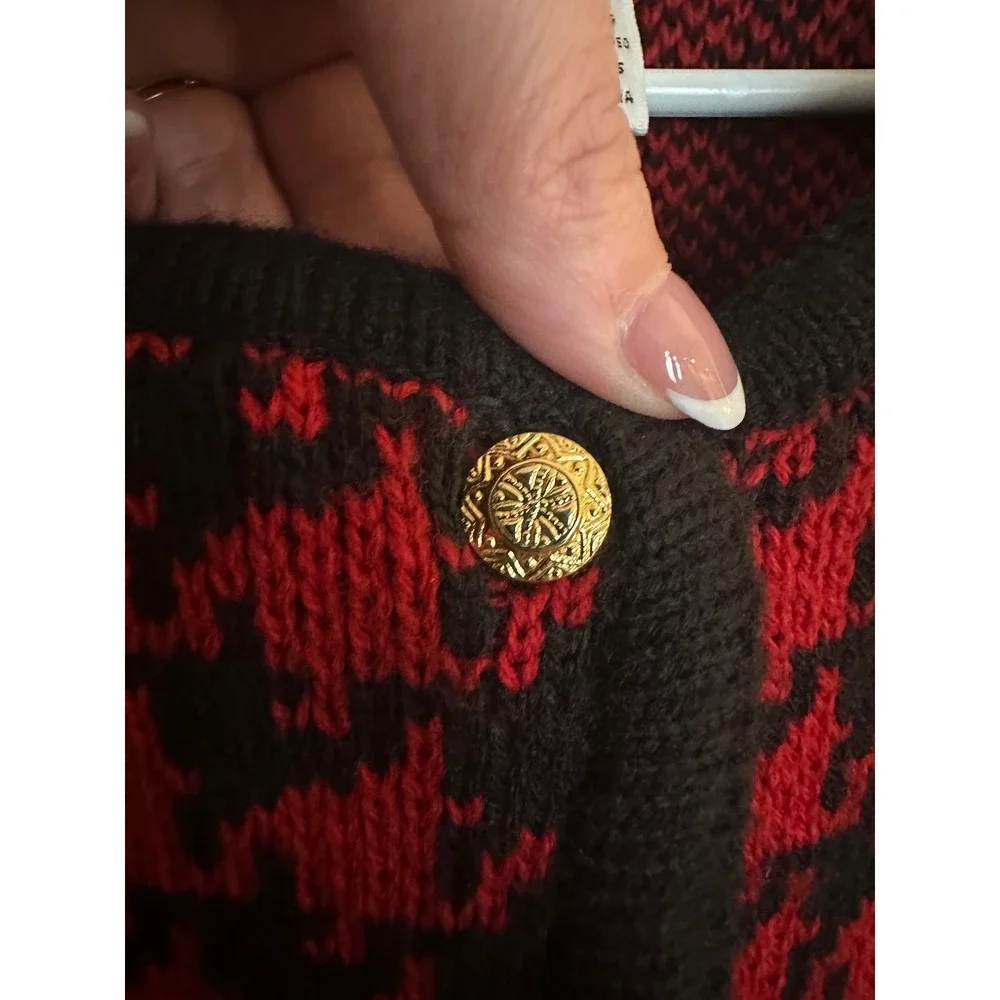 Liz Baker Womens Large Red Black Houndstooth Button Front Cardigan Sweater - Picture 6 of 7